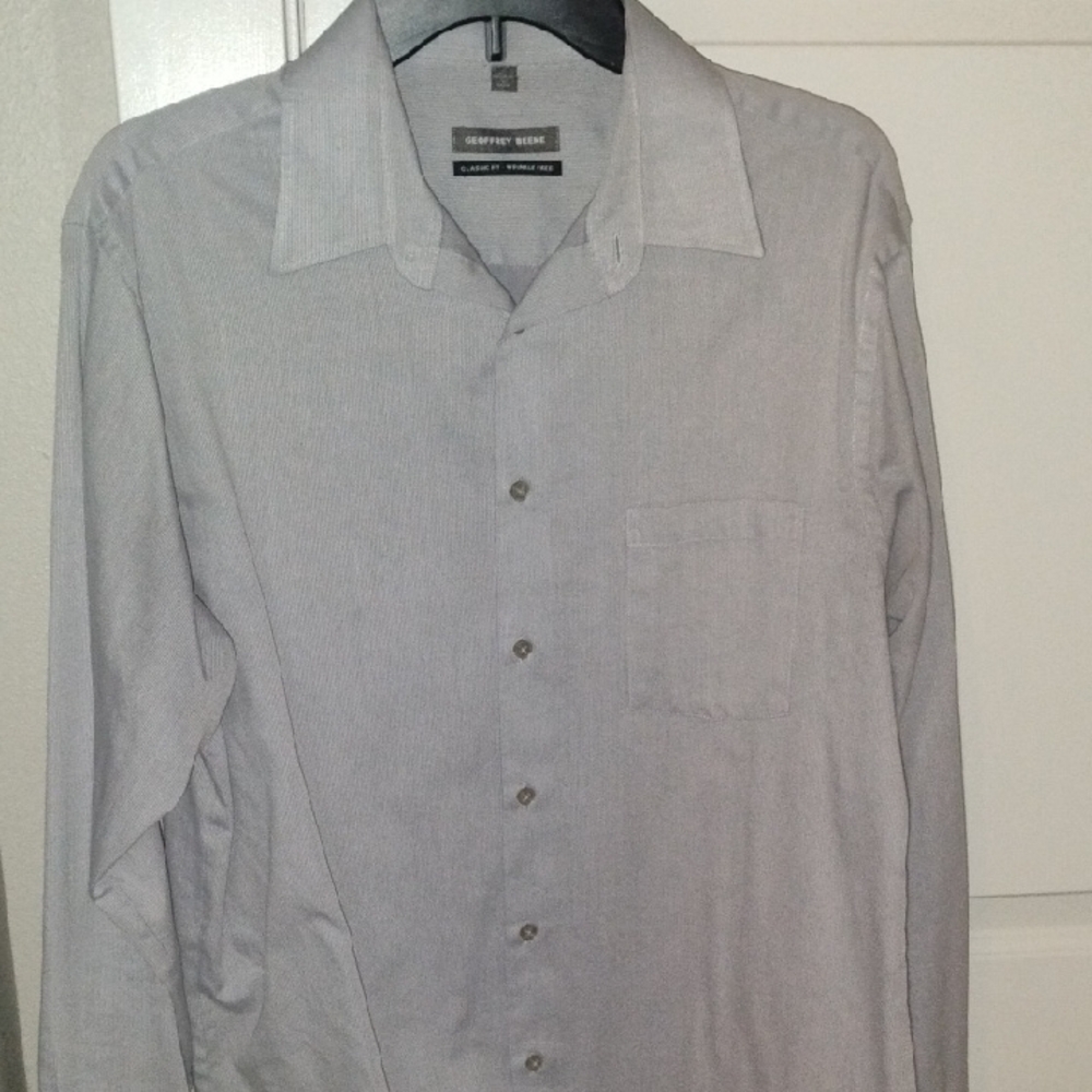 Geoffrey Beene Men's Light Gray Dress Shirt